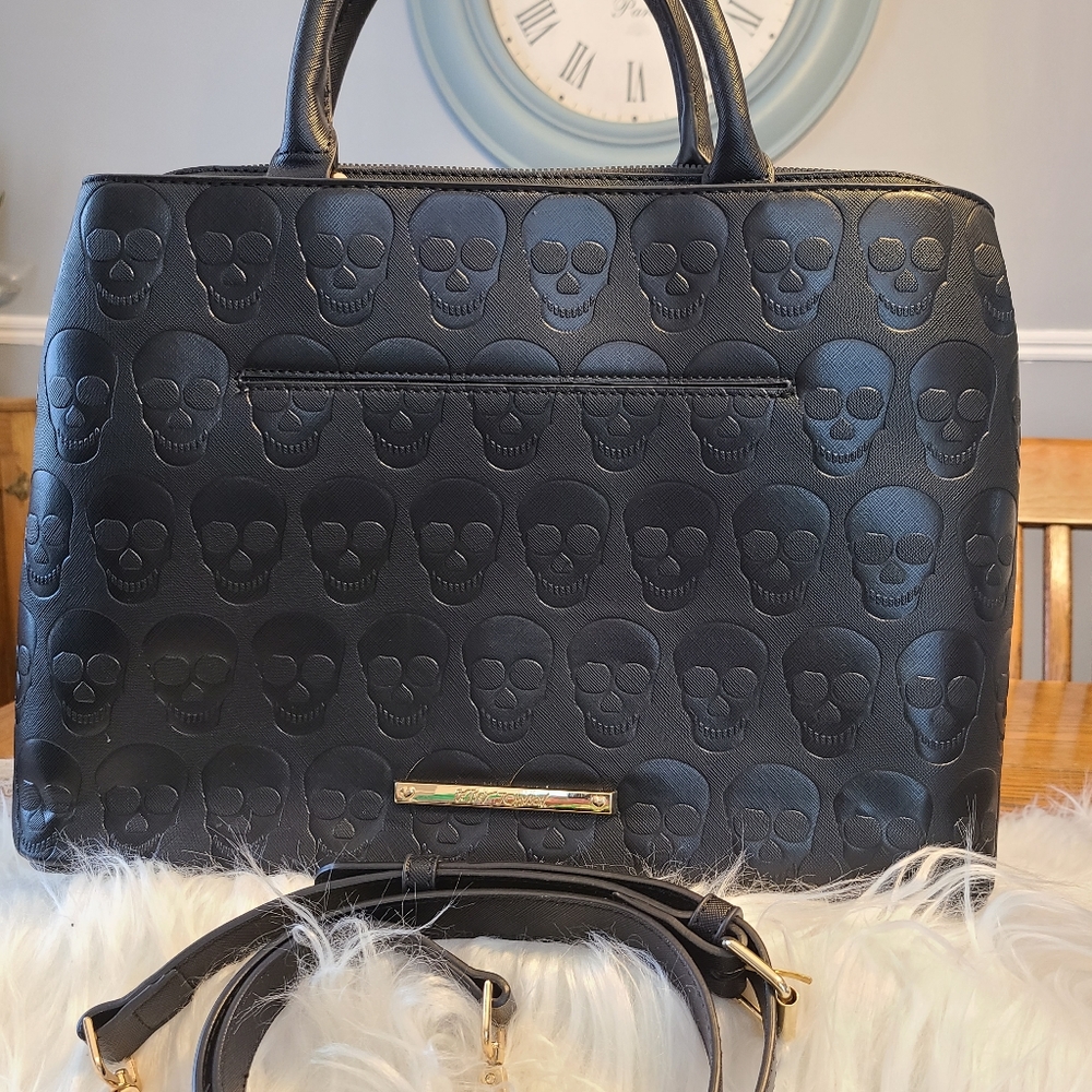 NWOT Betsey Johnson Blk Skull Embossed 3 way Satchel Bag